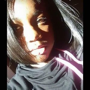 Meet your Posher, Mimi